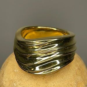 18k Gold QVC Elegance Sculptured Ring